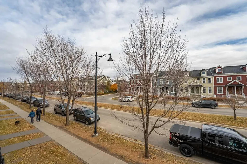 37 Auburn Bay Link SE Calgary AB T3M 0Y5