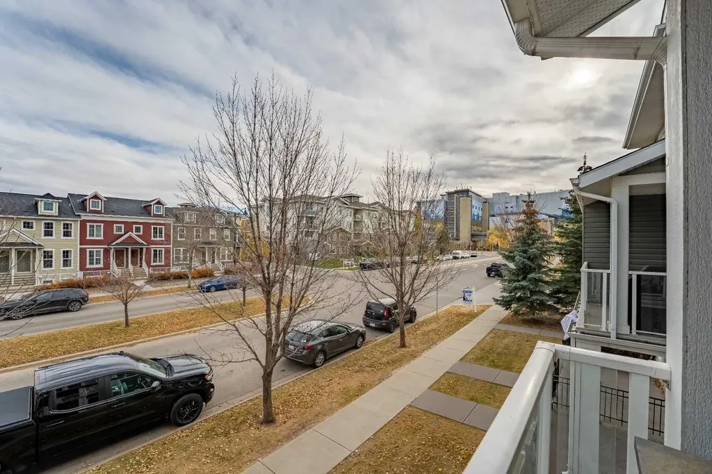 37 Auburn Bay Link SE Calgary AB T3M 0Y5