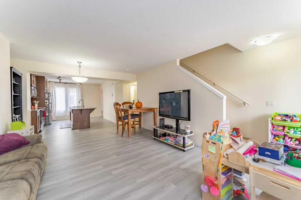 37 Auburn Bay Link SE Calgary AB T3M 0Y5