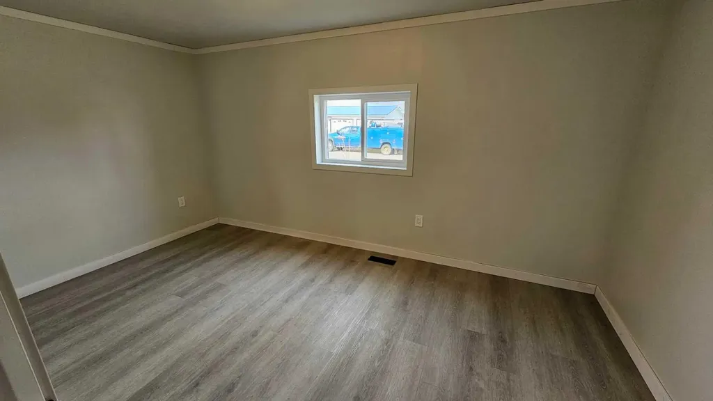 4404 Park Crescent Coronation AB T0C1C0
