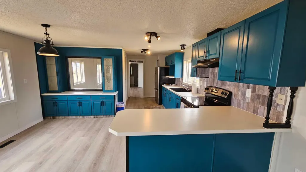 4404 Park Crescent Coronation AB T0C1C0
