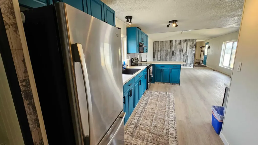 4404 Park Crescent Coronation AB T0C1C0