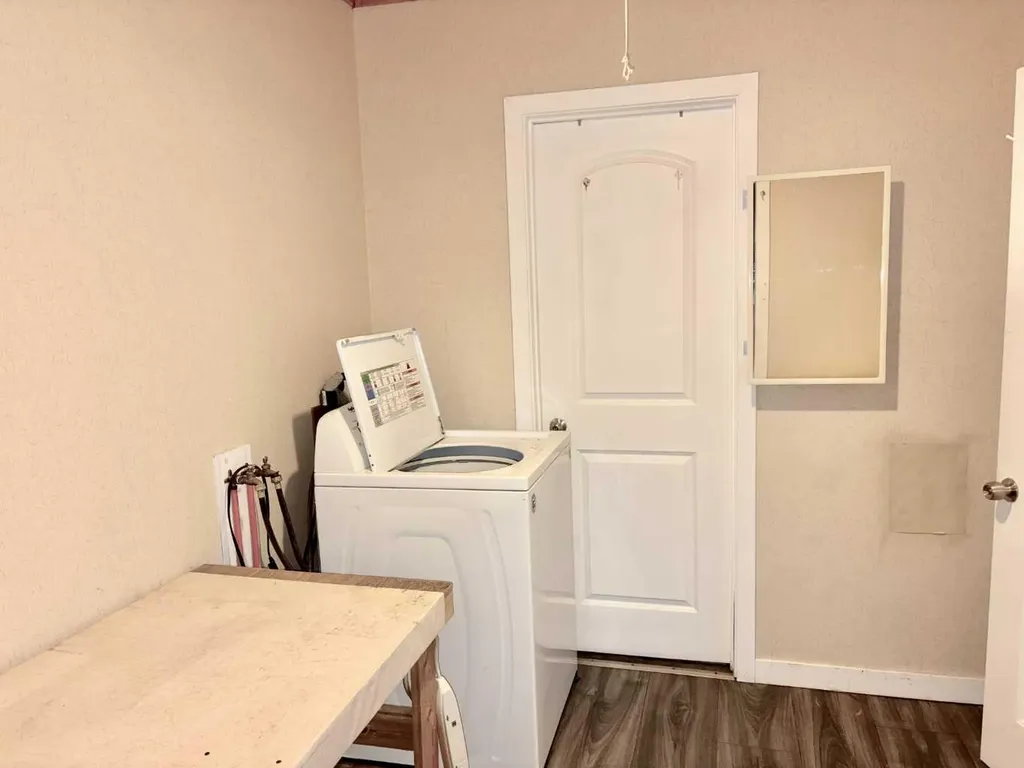 5140 48 Street Mannville AB T0B 2W0