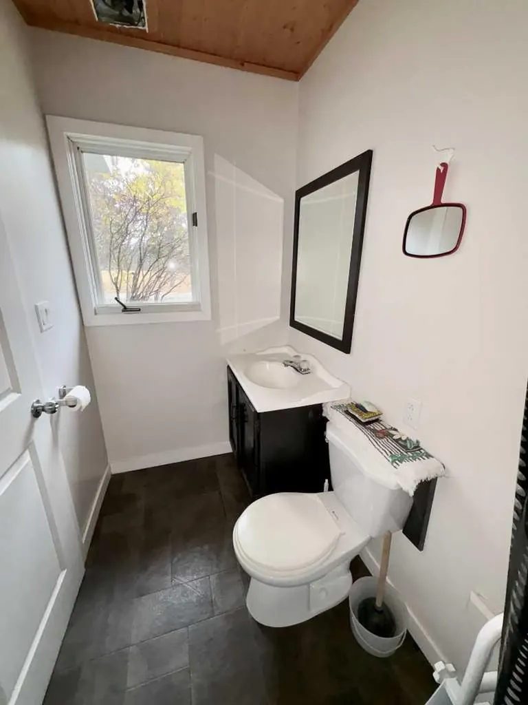 5140 48 Street Mannville AB T0B 2W0