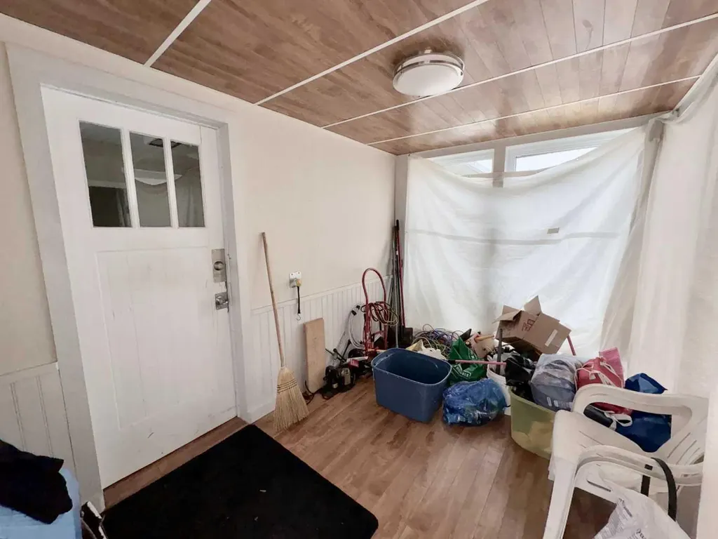 5140 48 Street Mannville AB T0B 2W0