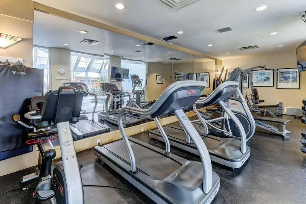4603 Varsity Drive NW Calgary AB T3A 2V7