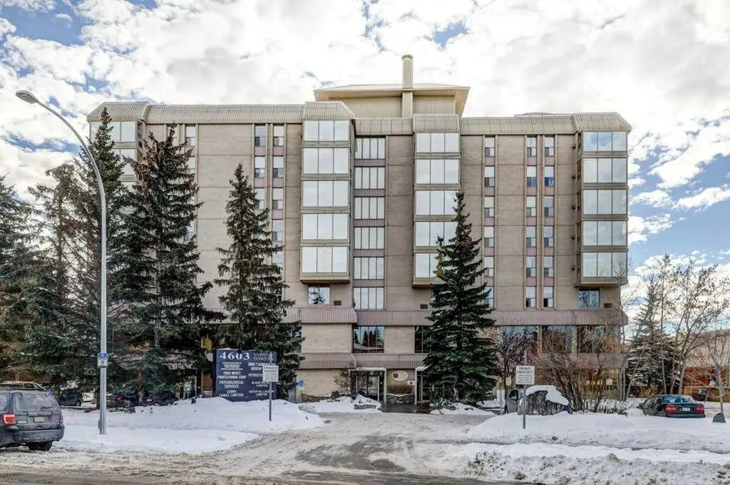4603 Varsity Drive NW Calgary AB T3A 2V7