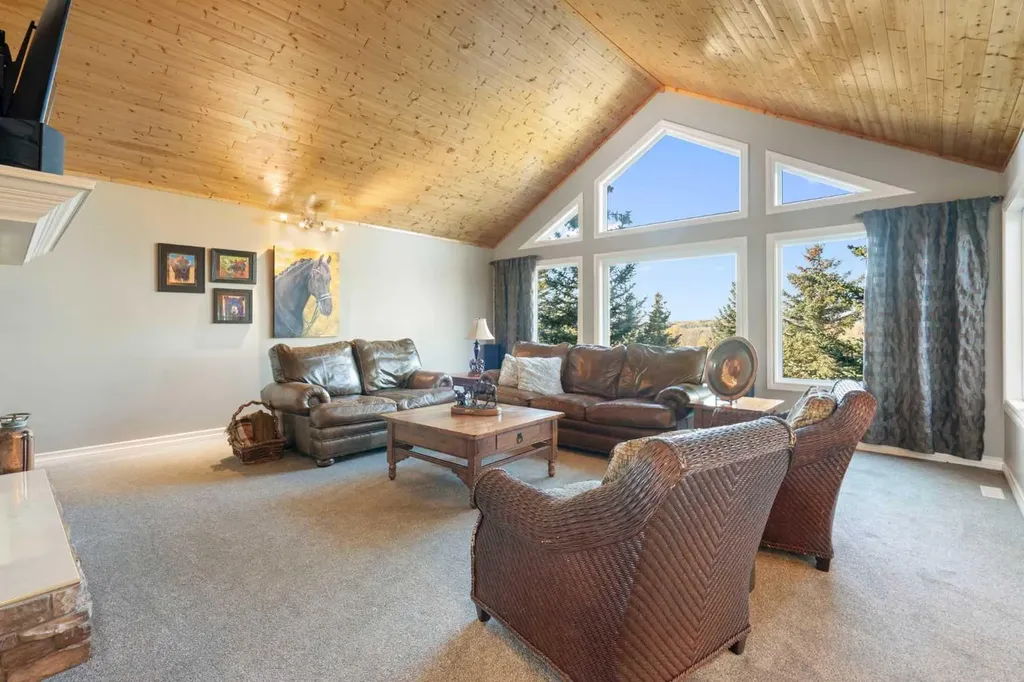 33038 Township Road 272 Rural Rocky View County AB T4C 2Z6