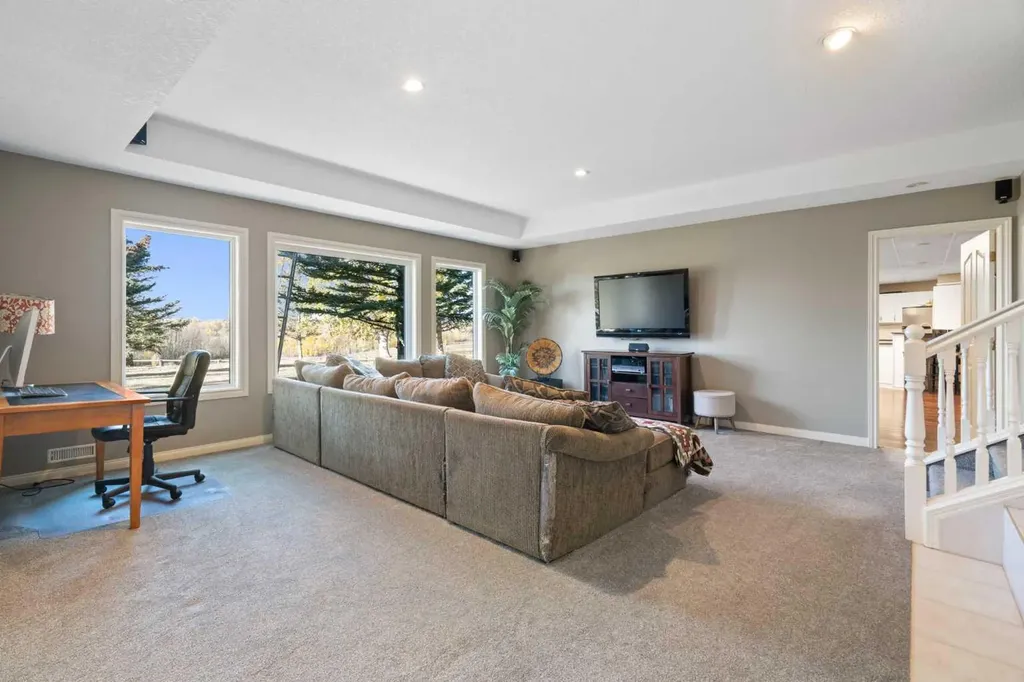 33038 Township Road 272 Rural Rocky View County AB T4C 2Z6
