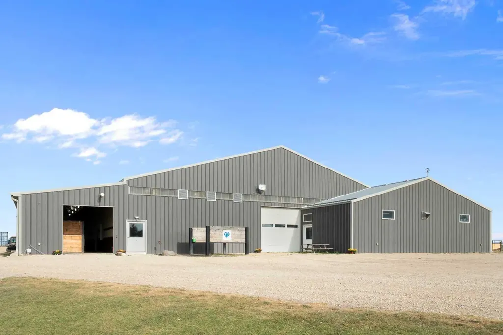 33038 Township Road 272 Rural Rocky View County AB T4C 2Z6