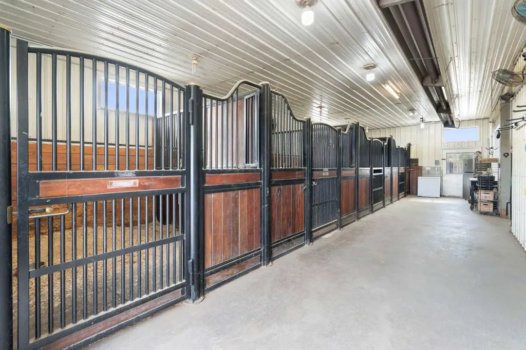 33038 Township Road 272 Rural Rocky View County AB T4C 2Z6
