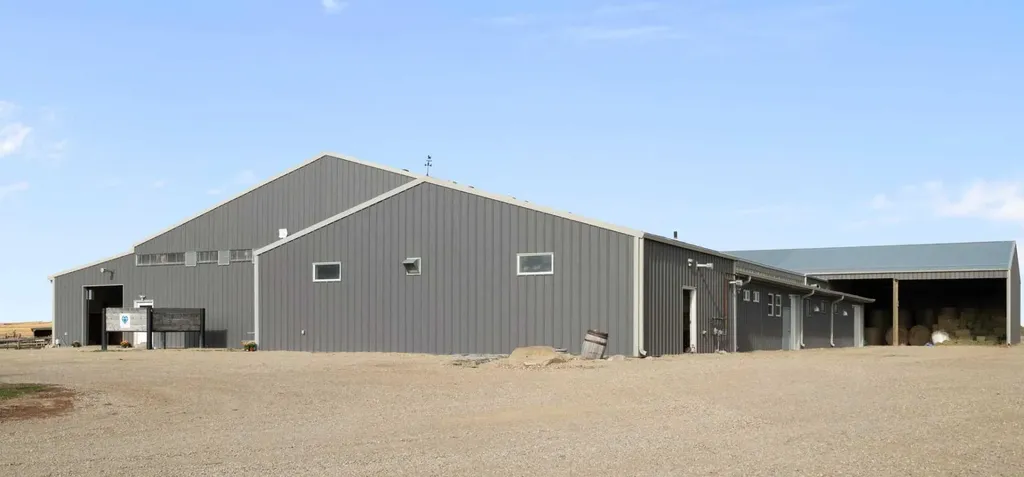 33038 Township Road 272 Rural Rocky View County AB T4C 2Z6