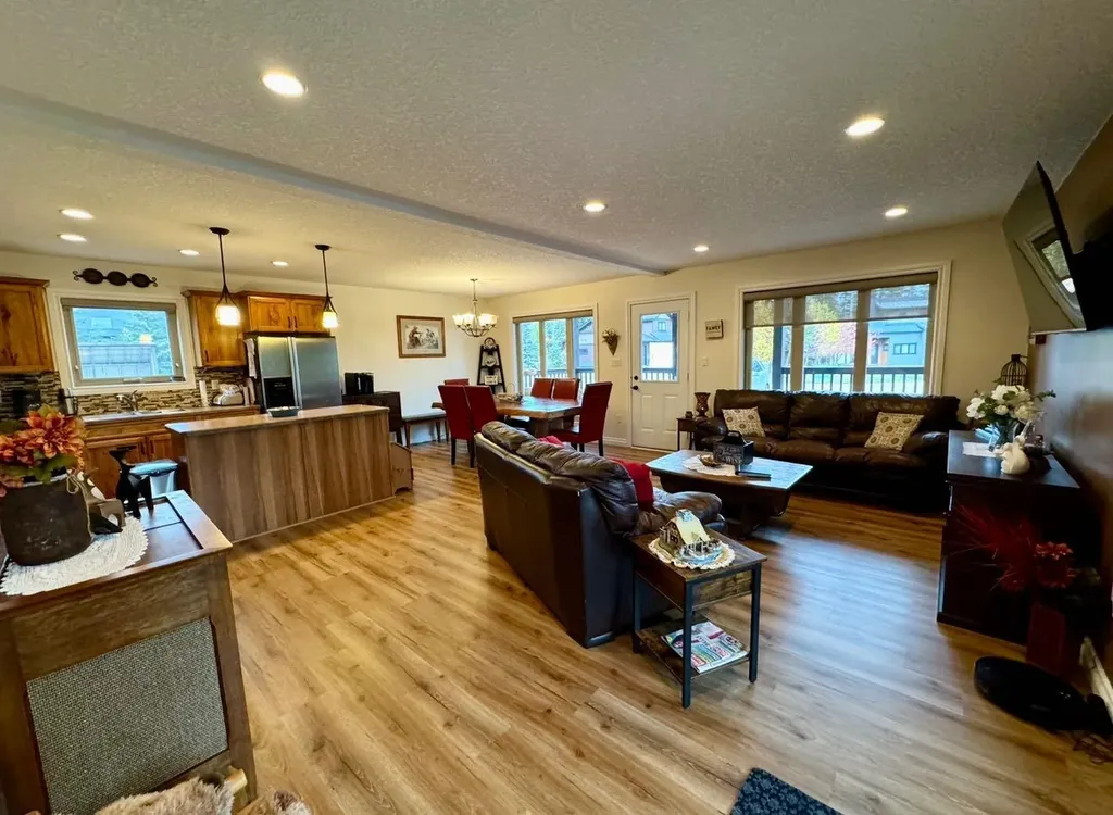 125 Monias Drive Rural Big Lakes County AB T0H 1E0
