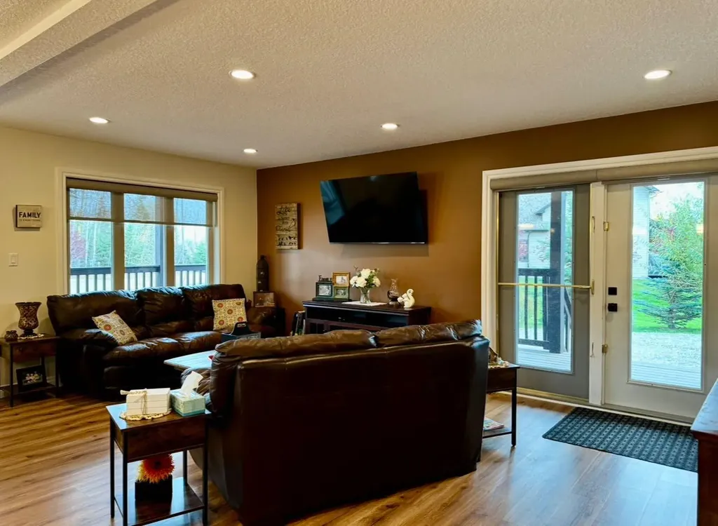 125 Monias Drive Rural Big Lakes County AB T0H 1E0
