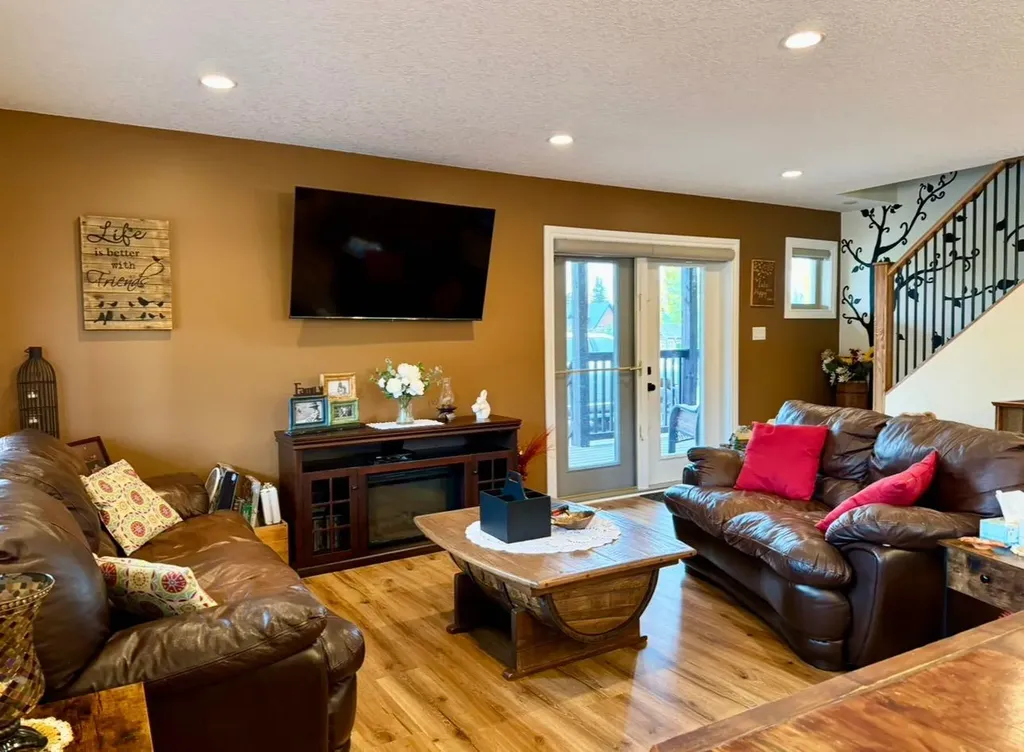125 Monias Drive Rural Big Lakes County AB T0H 1E0