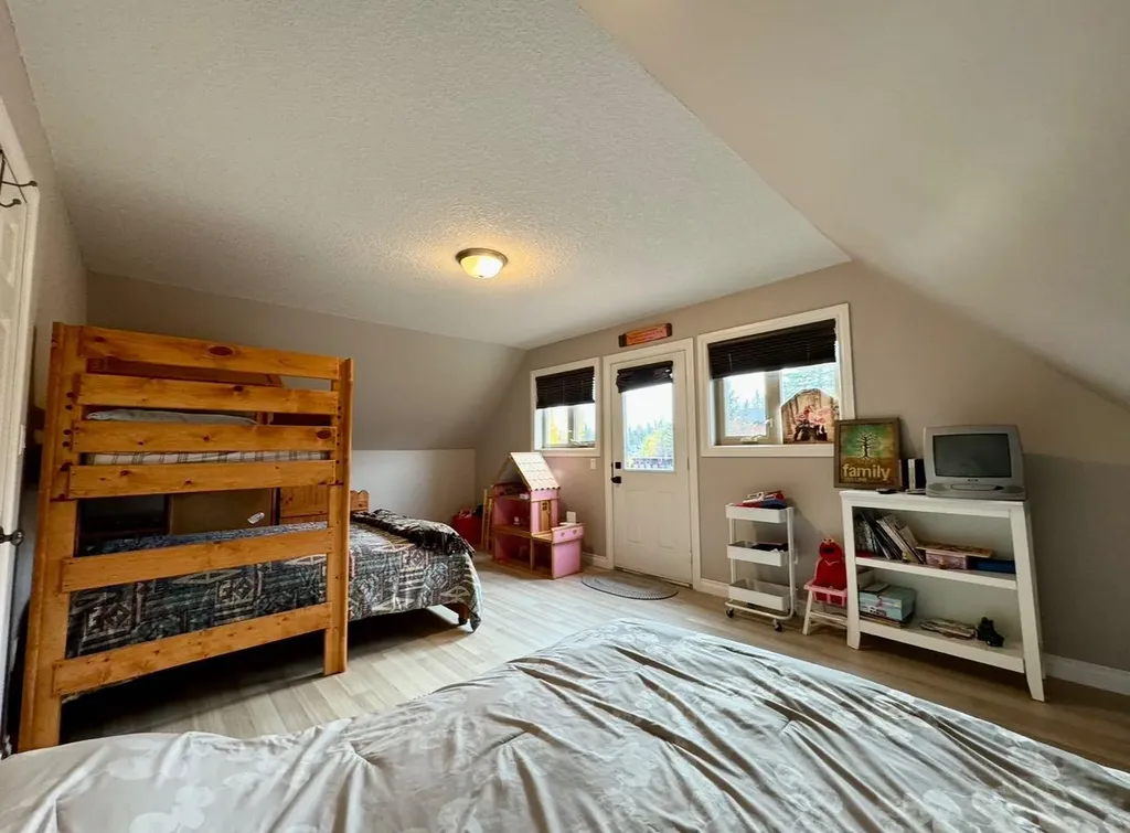 125 Monias Drive Rural Big Lakes County AB T0H 1E0