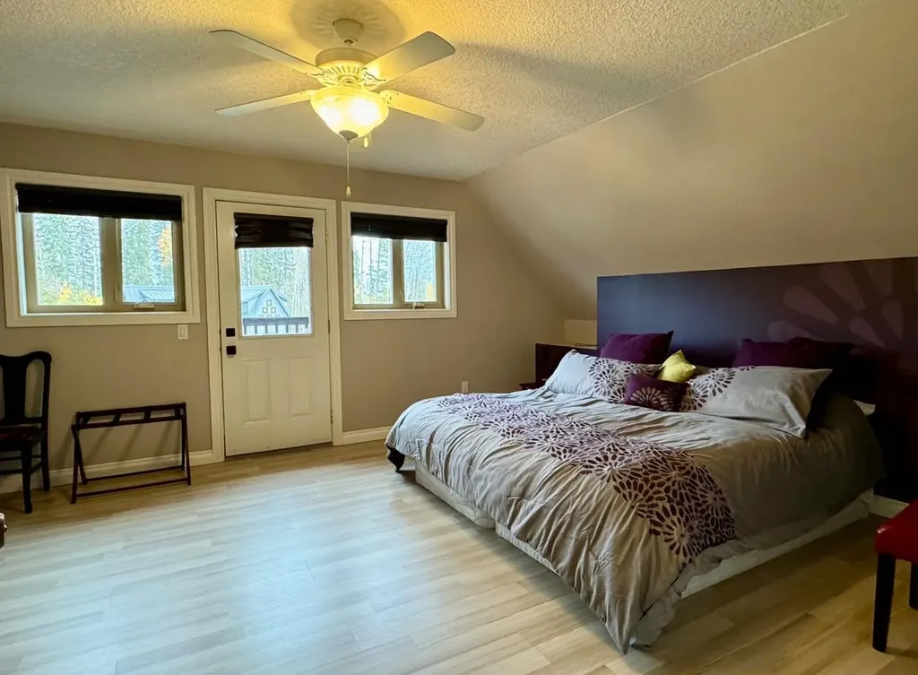 125 Monias Drive Rural Big Lakes County AB T0H 1E0