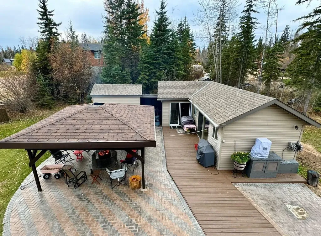 125 Monias Drive Rural Big Lakes County AB T0H 1E0