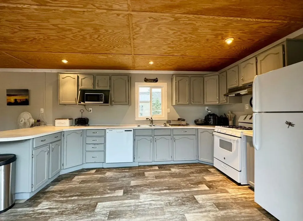 125 Monias Drive Rural Big Lakes County AB T0H 1E0