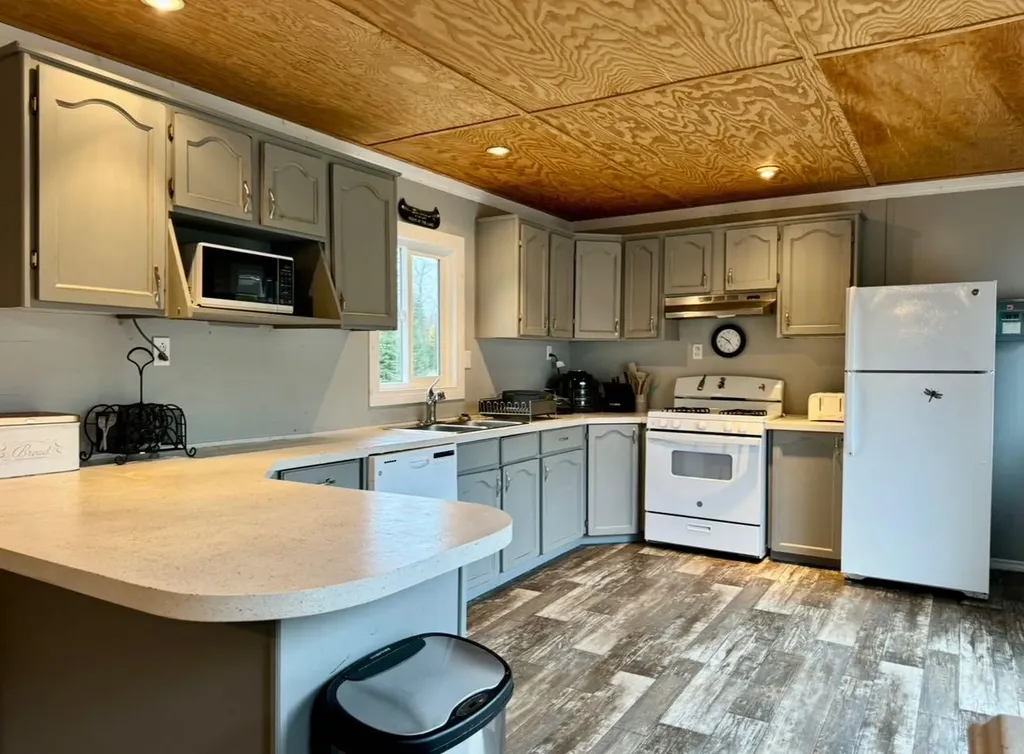125 Monias Drive Rural Big Lakes County AB T0H 1E0