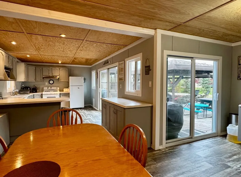 125 Monias Drive Rural Big Lakes County AB T0H 1E0