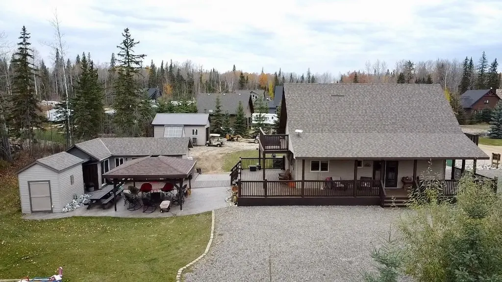 125 Monias Drive Rural Big Lakes County AB T0H 1E0