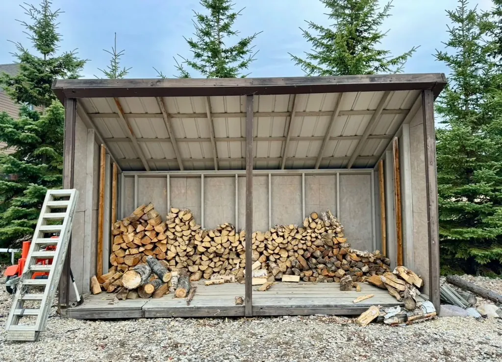 125 Monias Drive Rural Big Lakes County AB T0H 1E0
