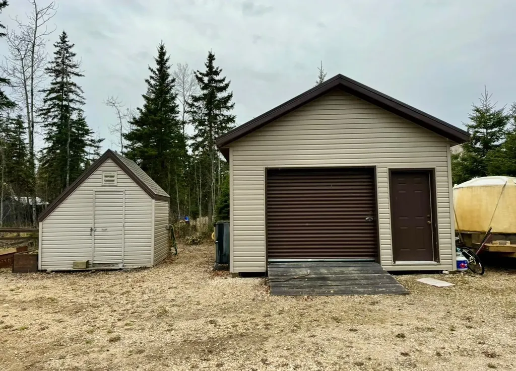 125 Monias Drive Rural Big Lakes County AB T0H 1E0