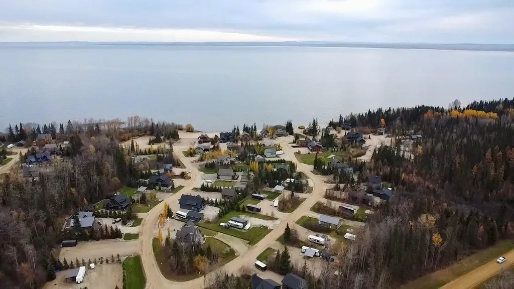 125 Monias Drive Rural Big Lakes County AB T0H 1E0