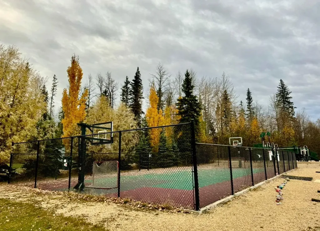 125 Monias Drive Rural Big Lakes County AB T0H 1E0
