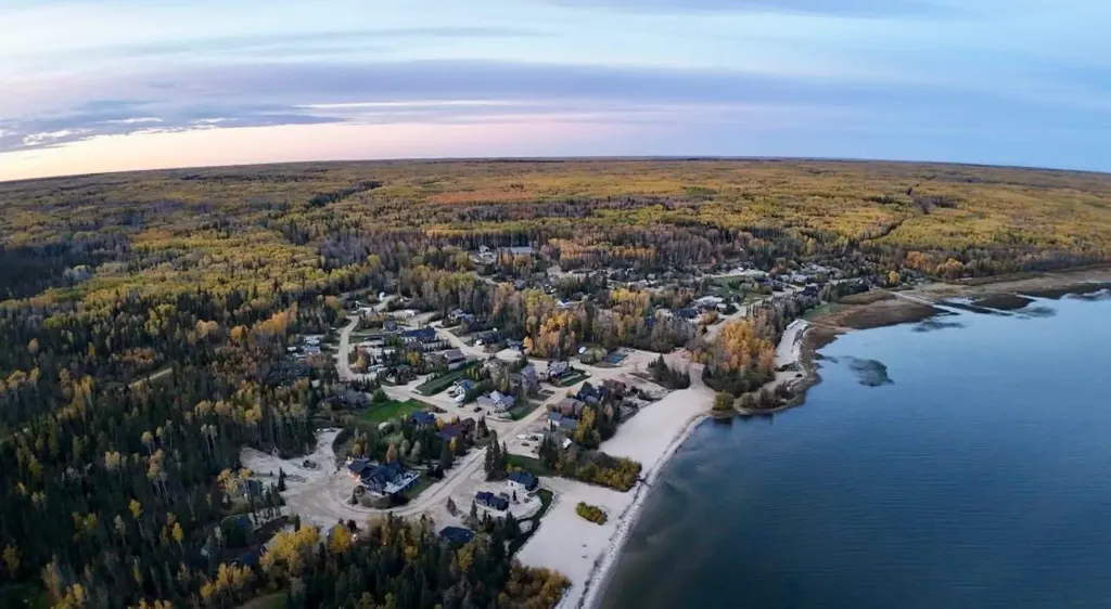 125 Monias Drive Rural Big Lakes County AB T0H 1E0