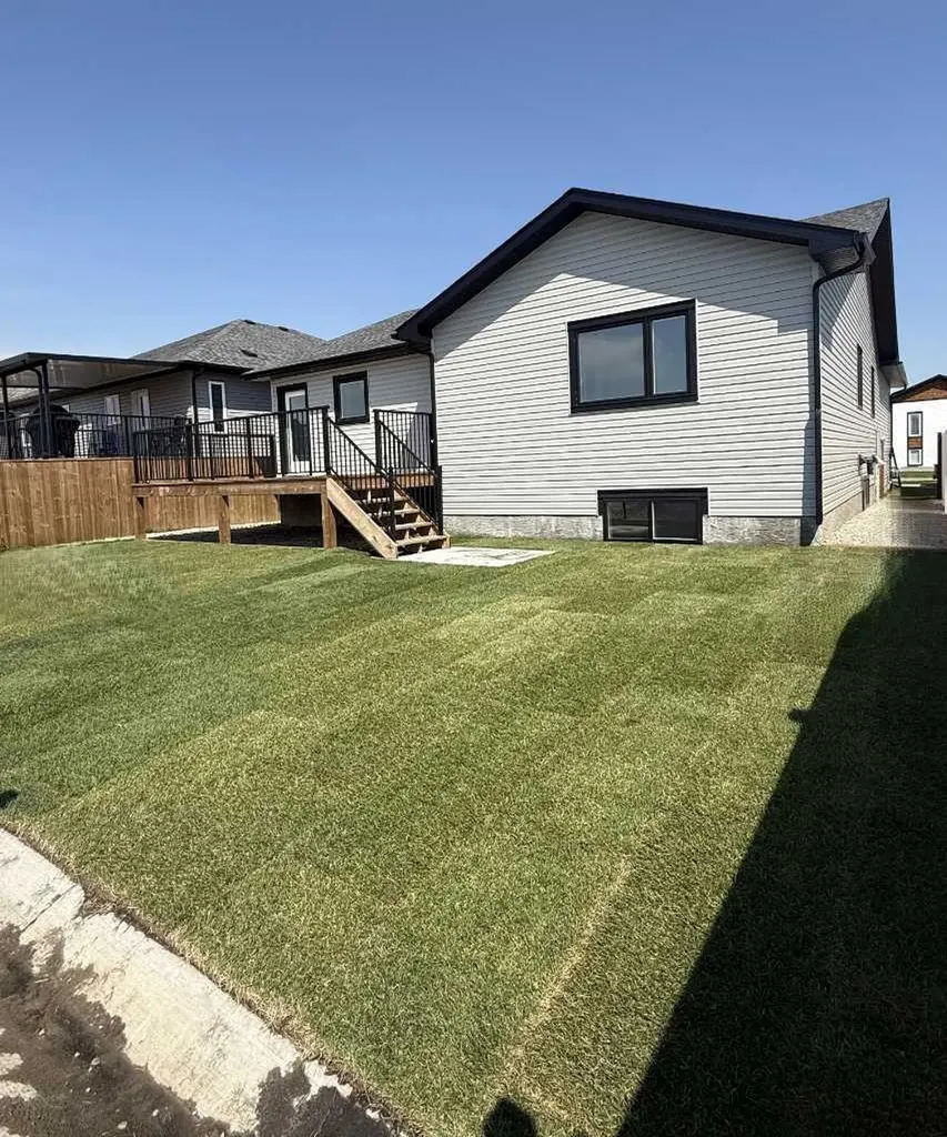 3422 Victory Way Olds AB T4H 0E4