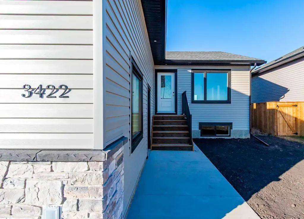 3422 Victory Way Olds AB T4H 0E4