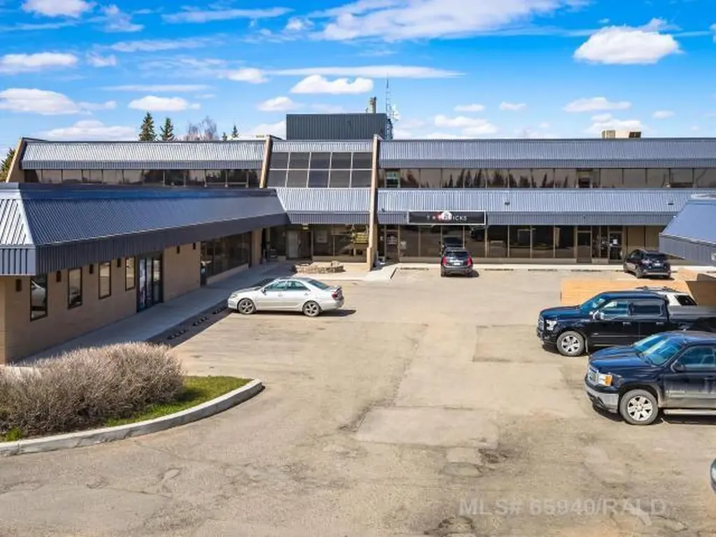 5704 44 Street Lloydminster AB T9V 2A1