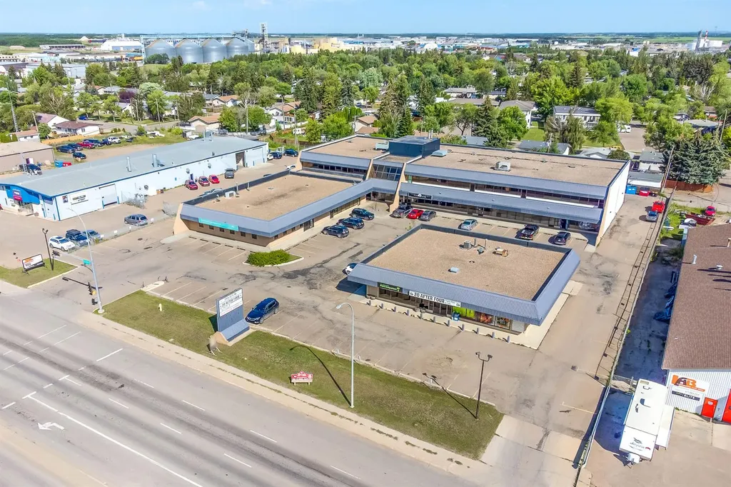 5704 44 Street Lloydminster AB T9V 2A1