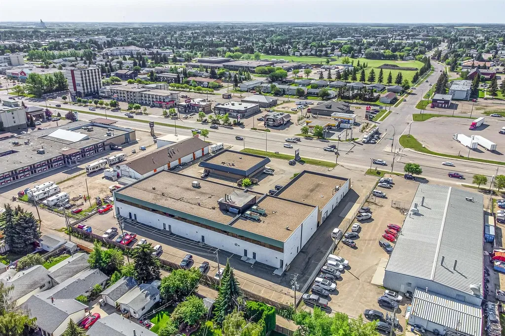 5704 44 Street Lloydminster AB T9V 2A1