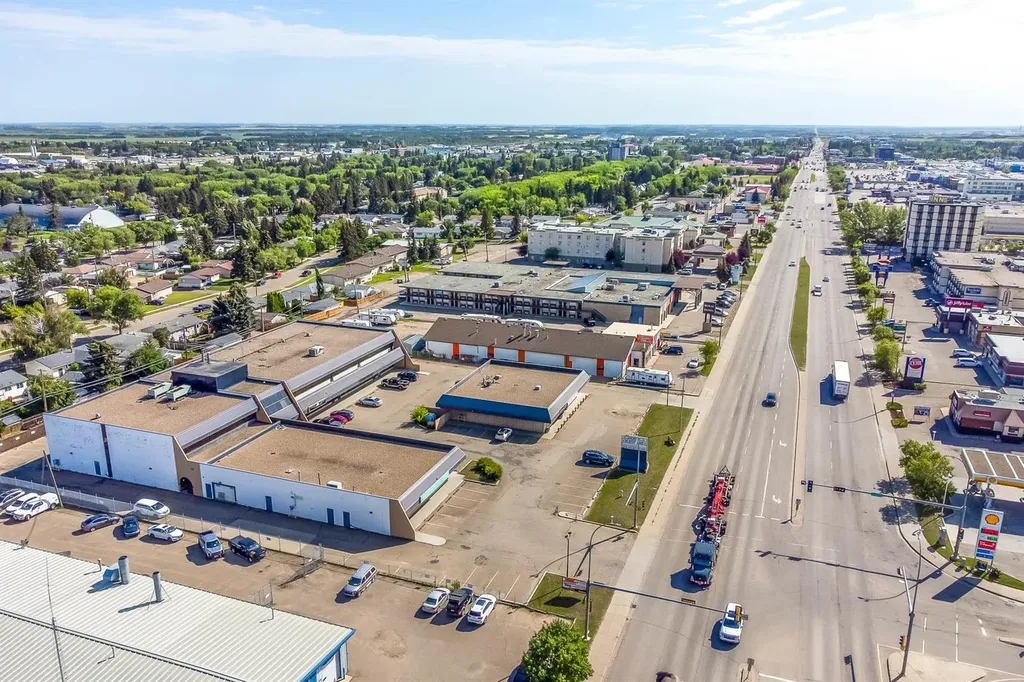 5704 44 Street Lloydminster AB T9V 2A1