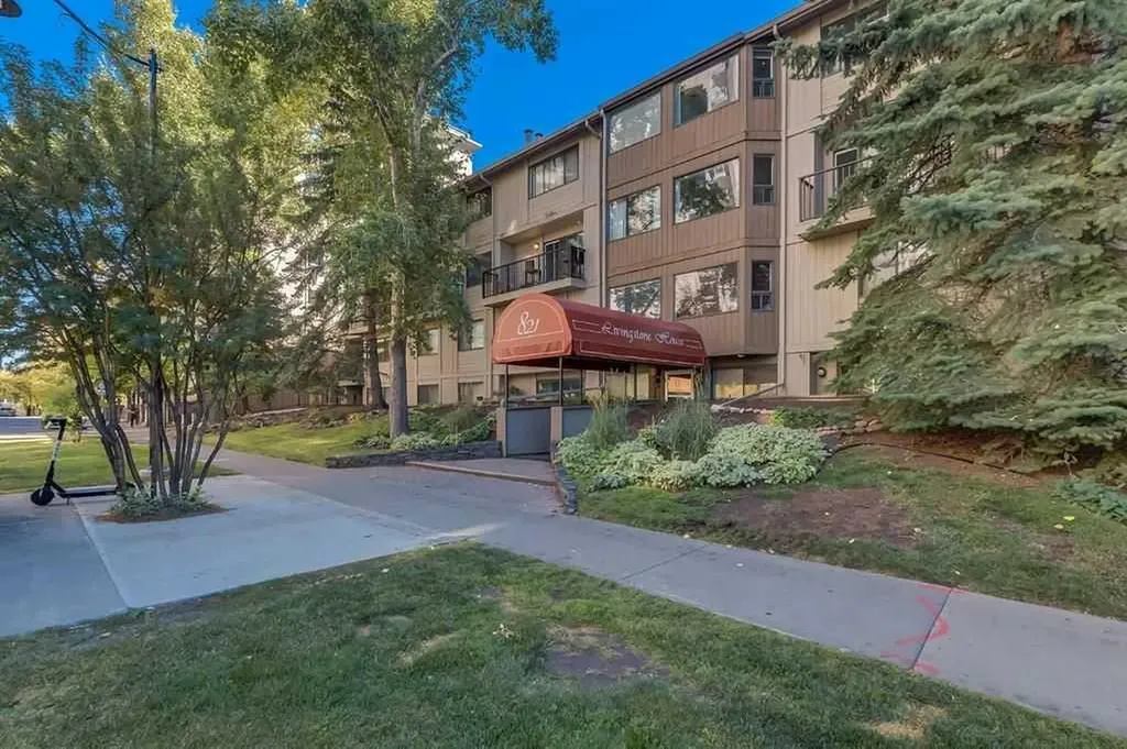 821 3 Avenue SW Calgary AB T2P 0H1