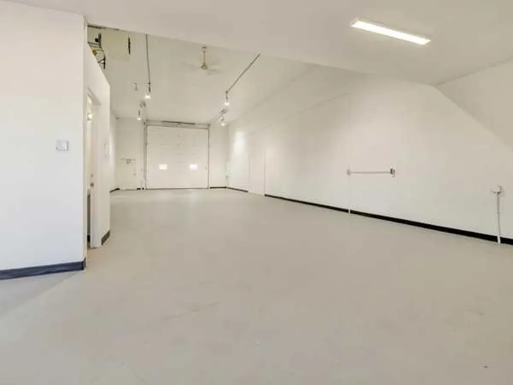 3608 14 Avenue N Lethbridge AB T1H 6E7