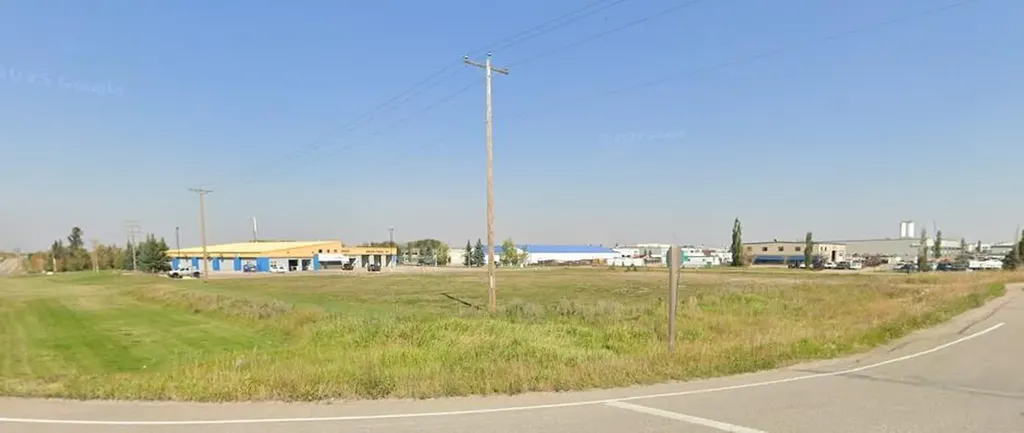 132 & 138 Clearmile Avenue Rural Red Deer County AB T4E 0A1