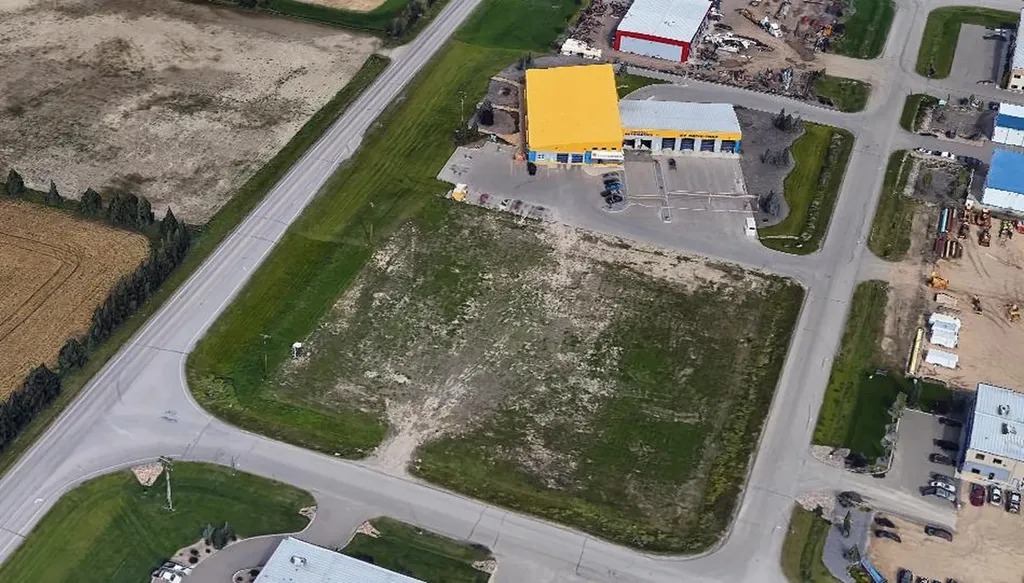 132 & 138 Clearmile Avenue Rural Red Deer County AB T4E 0A1