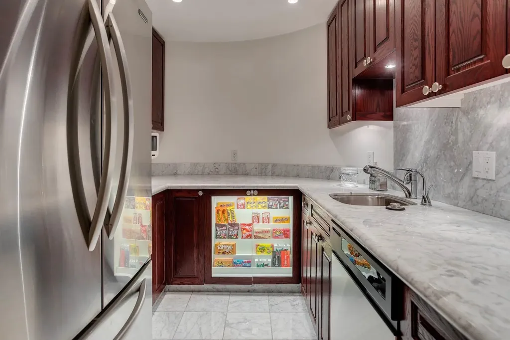 126 Eagle Ridge Drive SW Calgary AB T2V 2V4