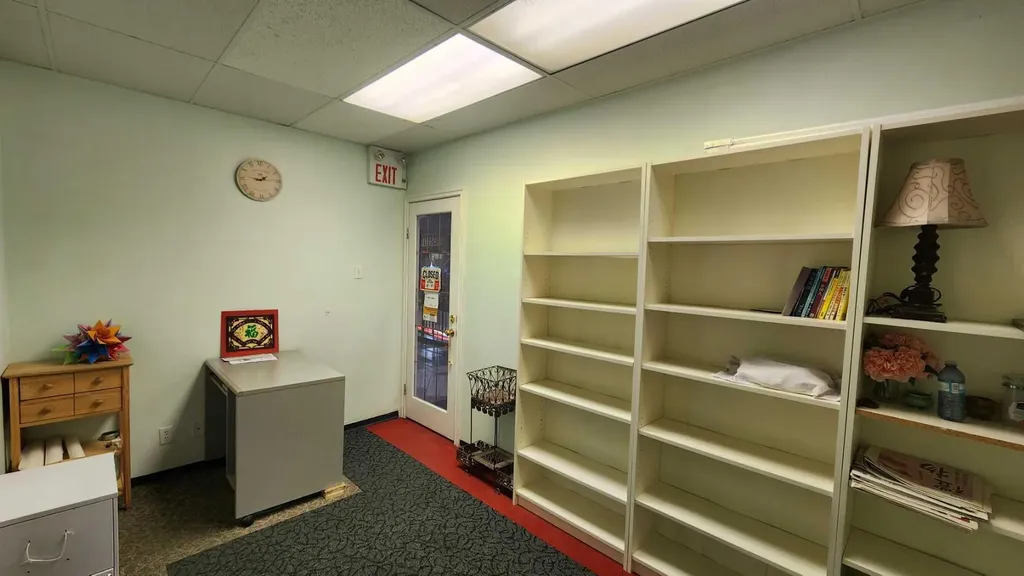 328 Centre Street SE Calgary AB T2G 4X6