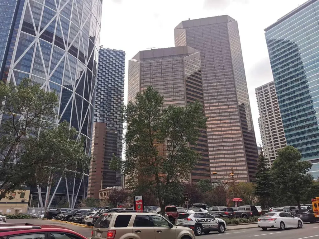 328 Centre Street SE Calgary AB T2G 4X6