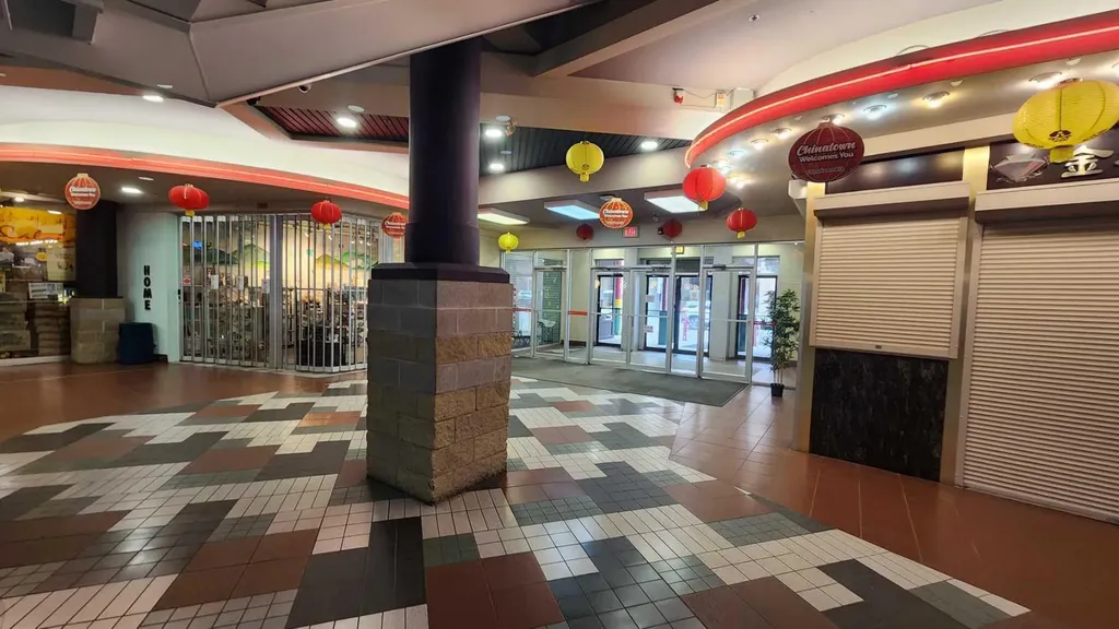328 Centre Street SE Calgary AB T2G 4X6