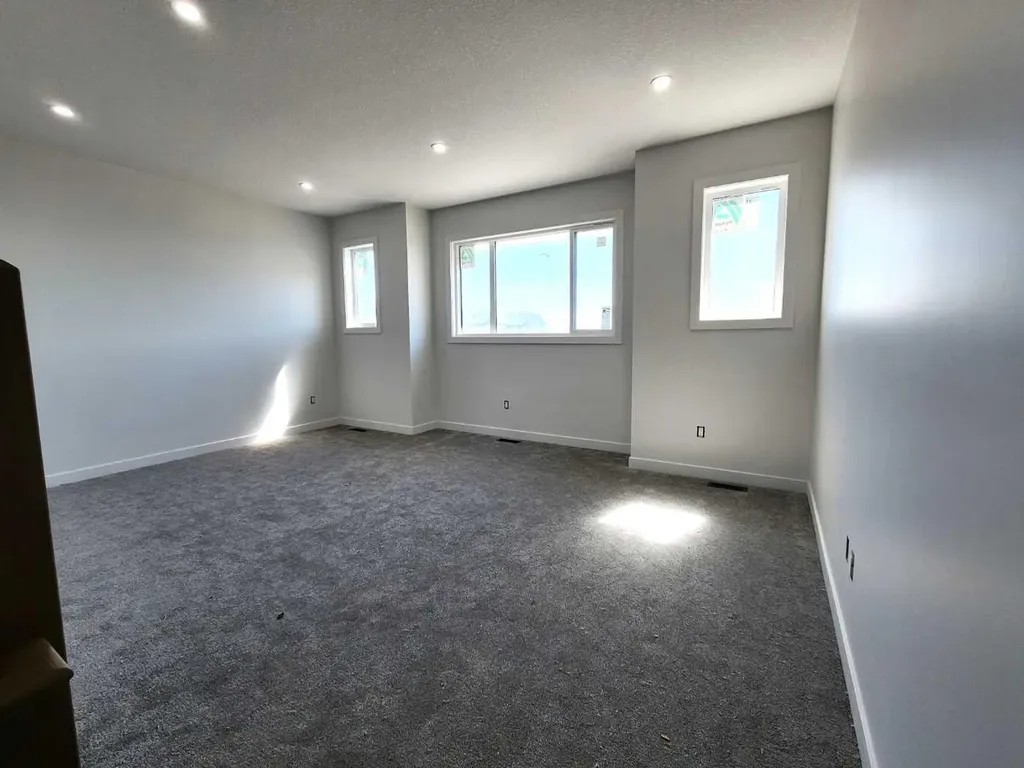 10506 134a Avenue Grande Prairie AB T8X 0W4