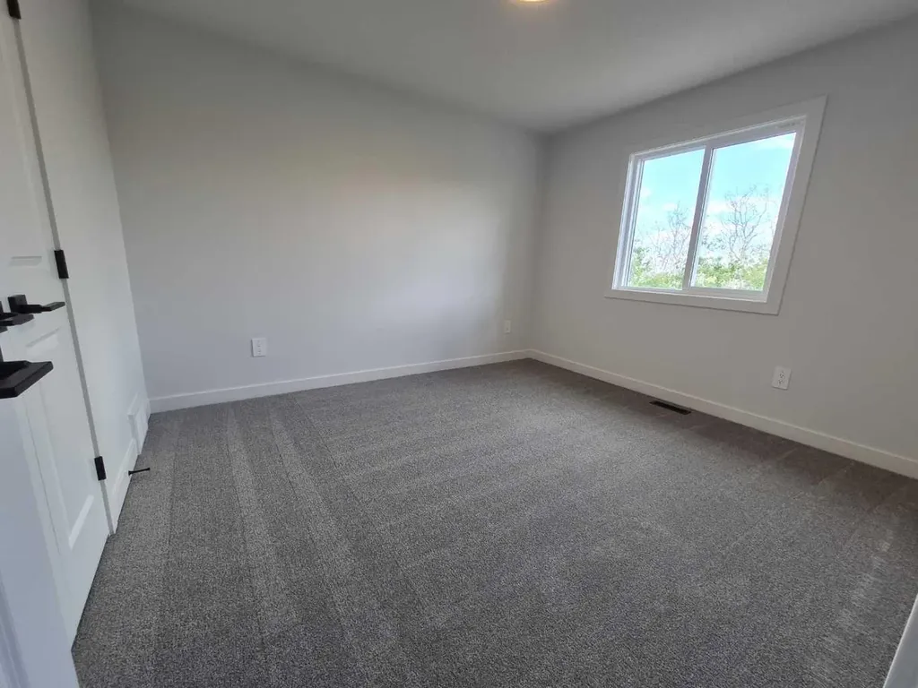 10506 134a Avenue Grande Prairie AB T8X 0W4