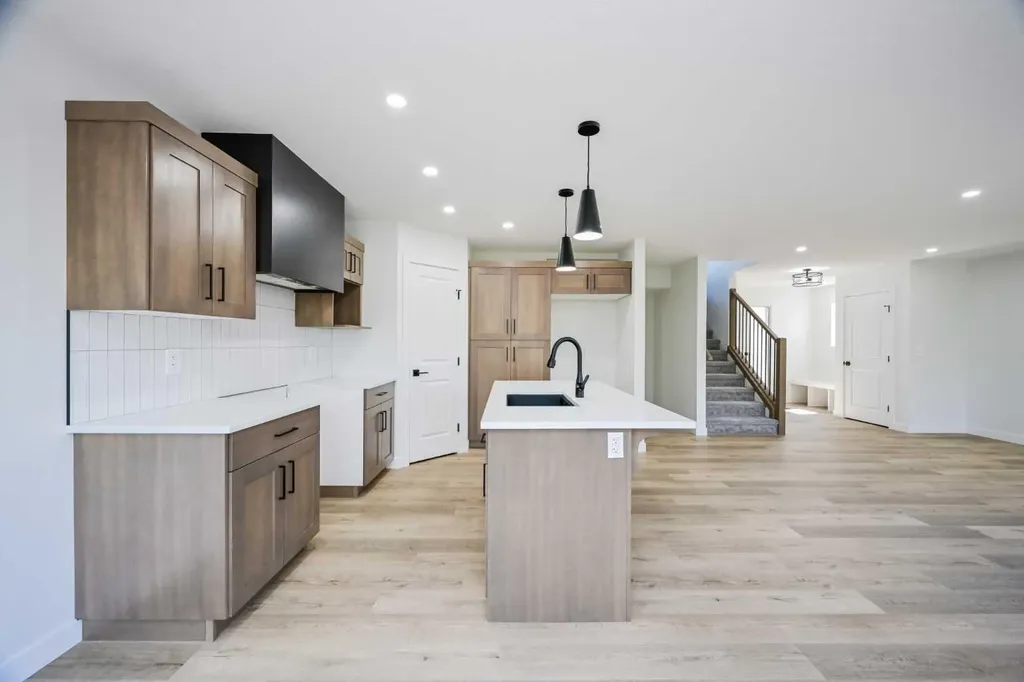 10506 134a Avenue Grande Prairie AB T8X 0W4