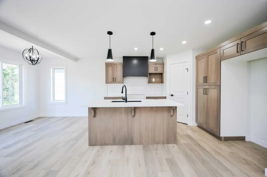 10506 134a Avenue Grande Prairie AB T8X 0W4