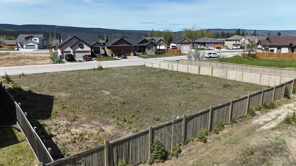 208 Trestle Place Hinton AB T7V0B8
